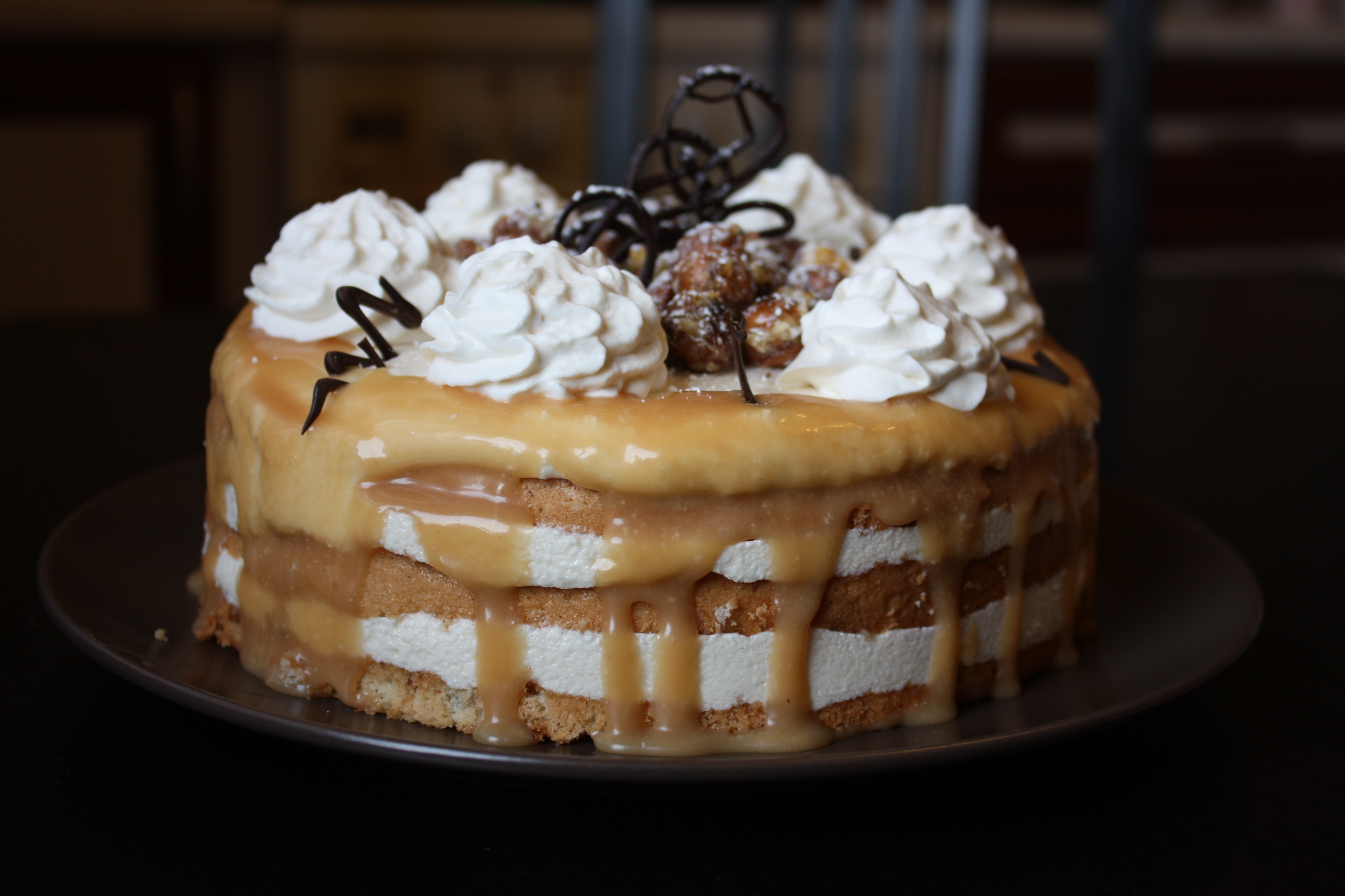 Торт с фундуком и карамелью "Карамельное танго" (Cake "Caramel Tango")